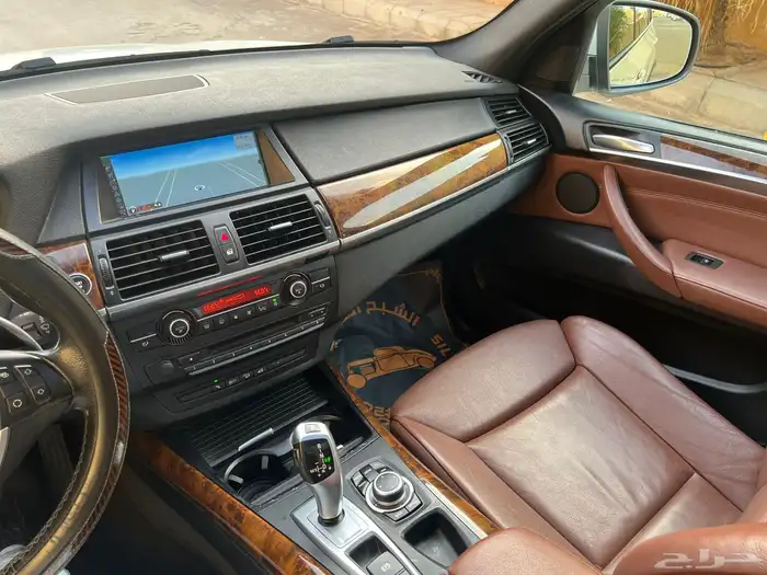 بي ام دبليو X5 2013 (بحالة ممتازة) 16