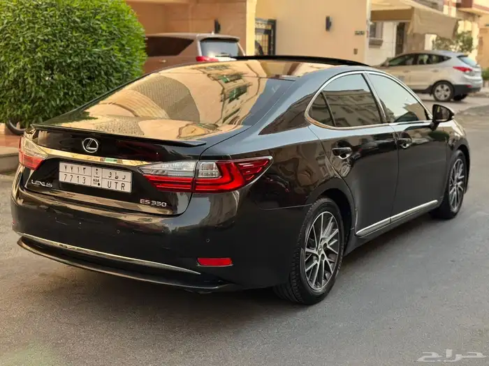 لكزس 2017 - es350 - اعلى فئه DD - وكاله 8