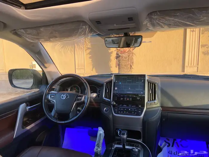 لند كروز VXR بريمي 2021 12