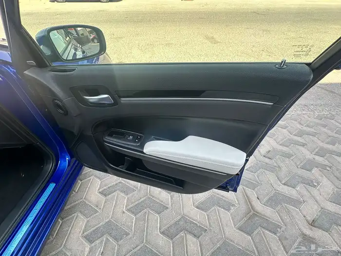 كرايسلر C 300 2019 سعودي المتحده للسيارات 6