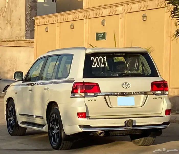 لند كروز VXR بريمي 2021 4