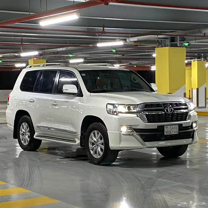 لاندكروزر GX-R 2020 بدي وكاله سعر طيب 1