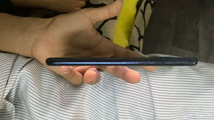 ايفون 11برو جاهز لا يشكي من شي ولام يدخل اي صينه وكاله. 0