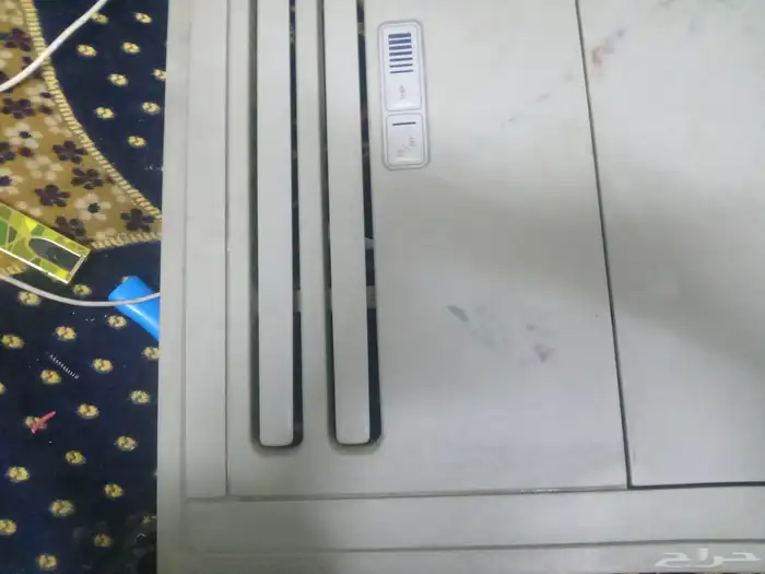 ثلاجه فريزر تشتغل على 24v و 12vصغيره لشاحنة فولفو 1