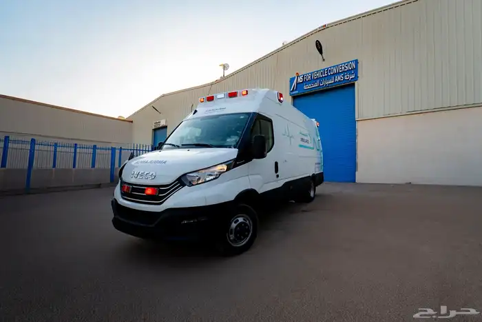 سيارة إسعاف و عيادة متنقلة ايفكو - توريد و تجهيز حسب الطلب 0