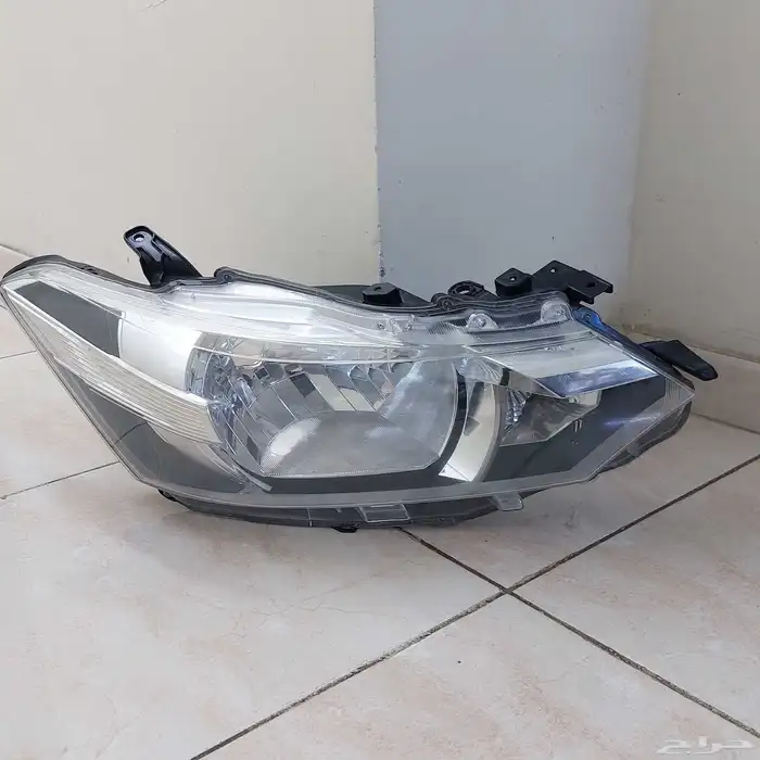 قطع غيار شمعه يارس يمين السائق تايلندي 2014-2017 0