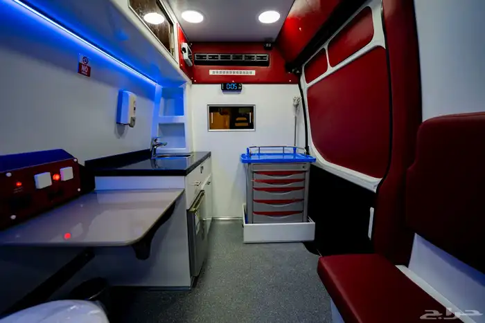 سيارة إسعاف و عيادة متنقلة ايفكو - توريد و تجهيز حسب الطلب 2