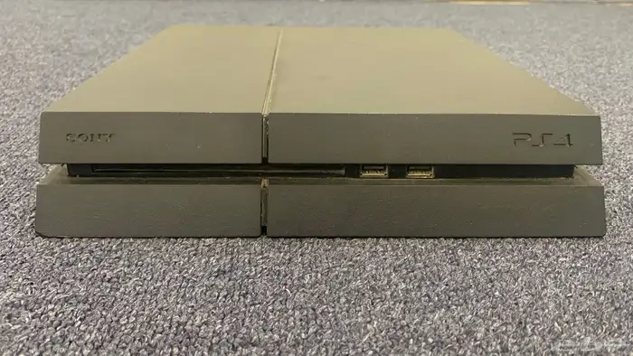 سوني 4 العادي 1