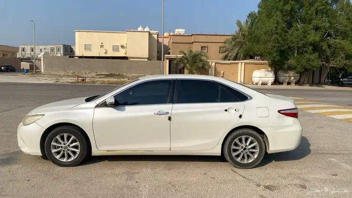 للبيع تويوتا كامري 3