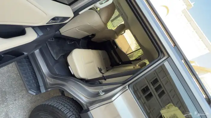 للتنازل أو الإحلال برادو 2024 TXL3 اللون برونزي 11