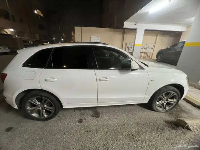 سيارة اودي Q5 3