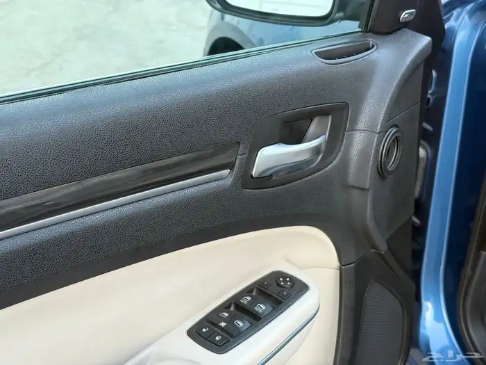 كرايزلر موديل 2021 c300 لميتد شرطط بالكامل 11