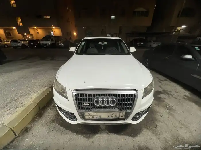 سيارة اودي Q5 4
