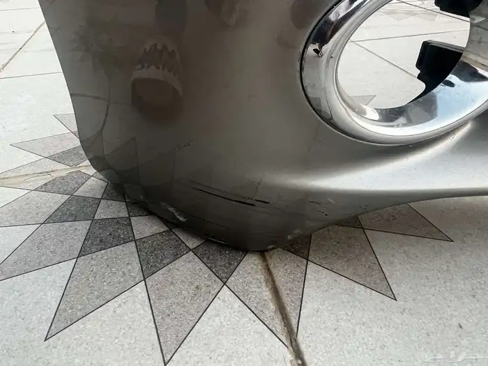 صدام لكزس إسطبات خلفية GS 2015 11