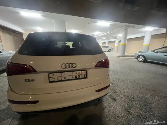 سيارة اودي Q5 5