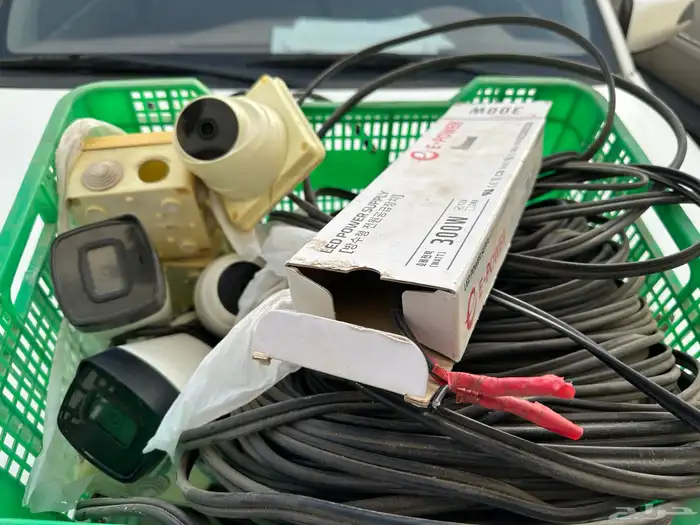 كمرات داخليه وخارجيه استخدام 6 شهور 1