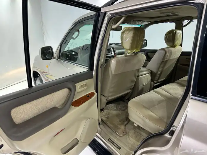 تويوتا لاندكروزر 2006 GXR سعودي 10