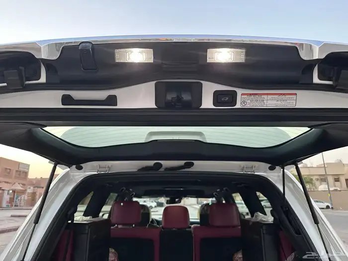 لكزس LX570 S 2018 وكالة 33