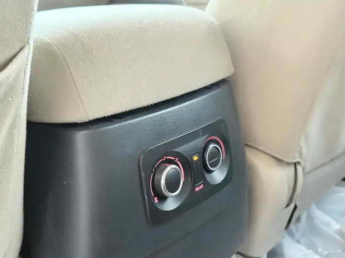 باجيرو موديل 2020 نص فل نظيفف شاشة 36