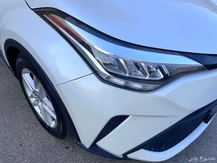تويوتا C-HR 2022 بحالة ممتازة اقتصادي بالبنزين 7