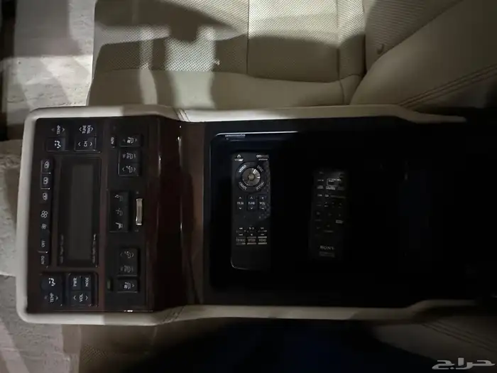 لكزس LS 460 موديل 2013 فل كامل لارج 14