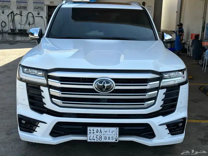 لاندكروزر فكسار 2022 فل الفل اعلئ فئه ب(VXR) تشييكات وكاله 0