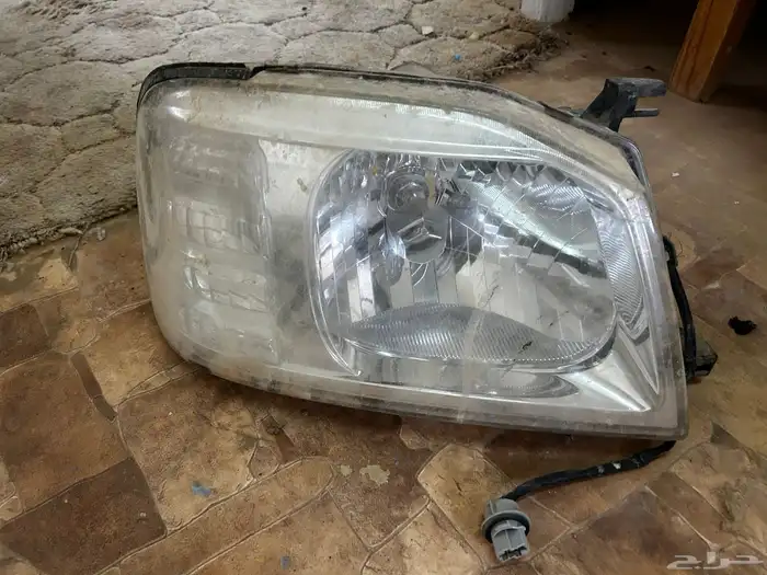 اغراض للبيع ددسن - ربع - هايلوكس 42