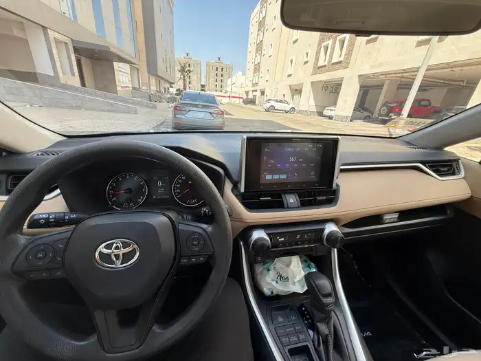 تويوتا راف 4   دبل 2023 الممشي 31 000 5