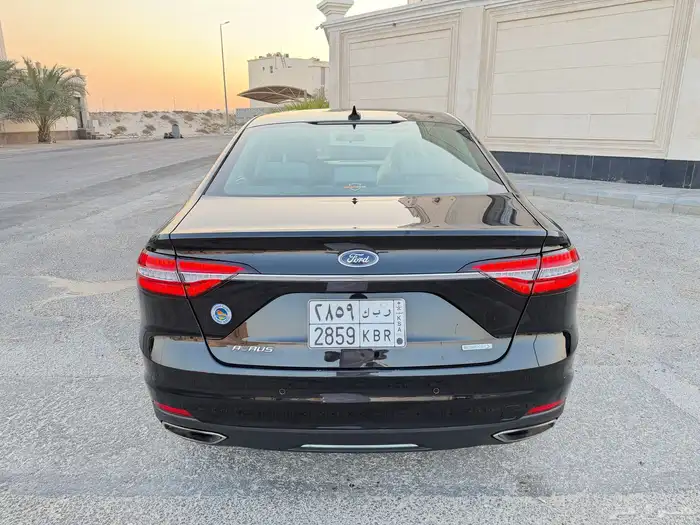 فورد تورس 2022 نظيف سعودي .. 4