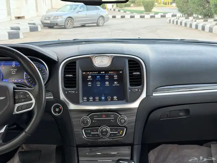كرايزلر موديل 2021 c300 لميتد شرطط بالكامل 28