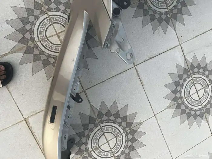 صدام لكزس إسطبات خلفية GS 2015 3