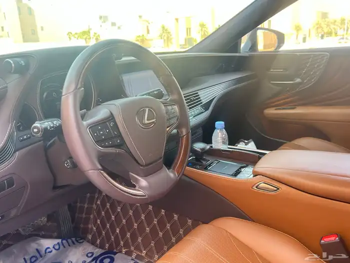 لكزس LS500 مديل 2018 3