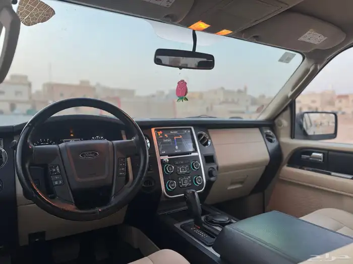 اكسبيدشن 2015 بحالة ممتازة 8