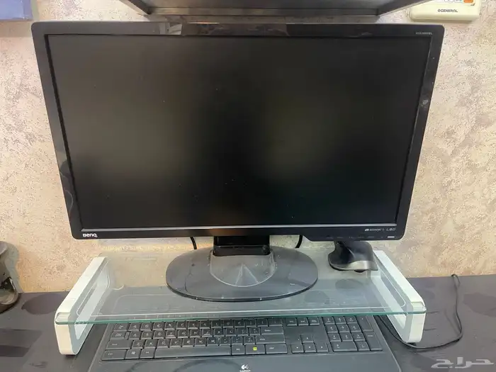 كمبيوتر وشاشه 0