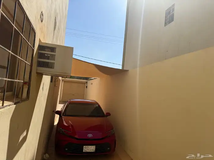 كامري 25 فئه استاندرد E لون احمر 0