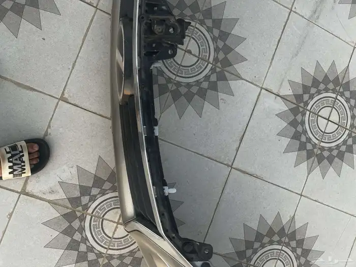 صدام لكزس إسطبات خلفية GS 2015 10