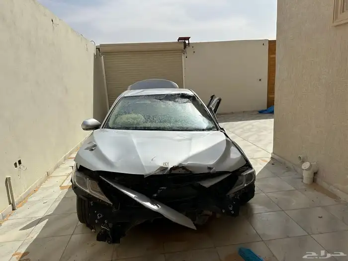 كامري 2022 للبيع تشليح فقط 6