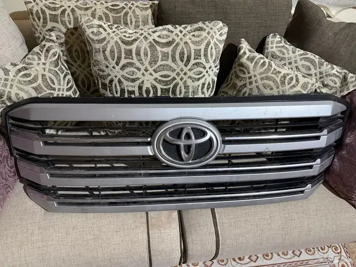 شبك لاندكروزر من 2022 الى 2025 0