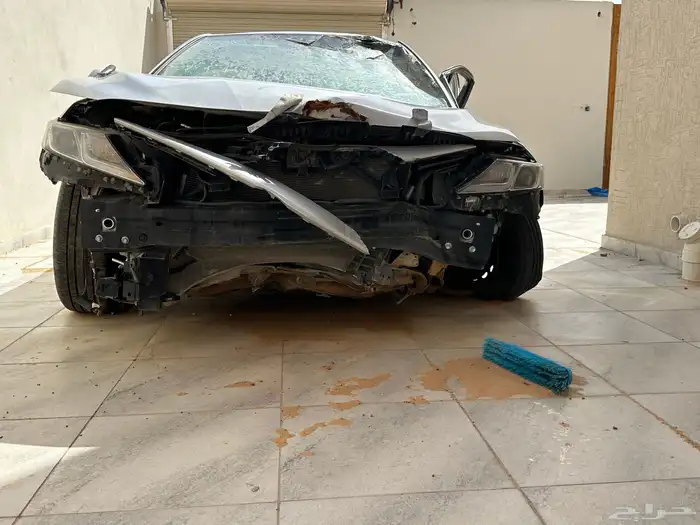 كامري 2022 للبيع تشليح فقط 7