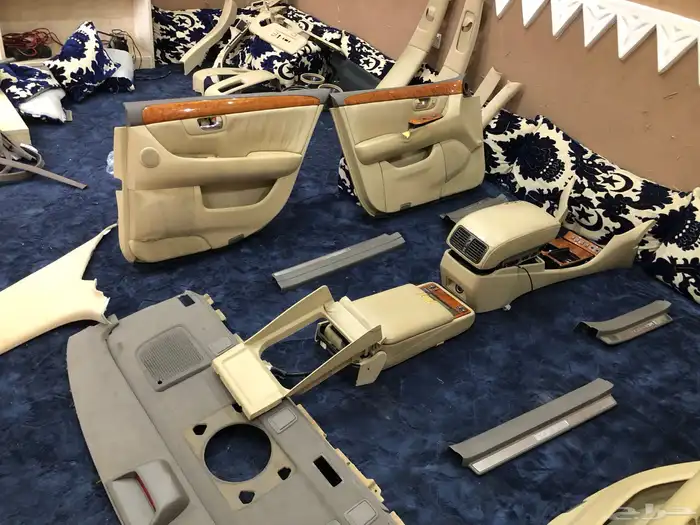 داخليه لكزس من موديل 2004 الى 2006 0