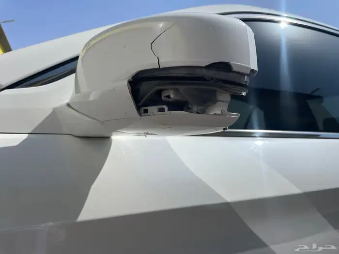 هوندا أكورد سبيشل 2017 ابيض لؤلؤي 11