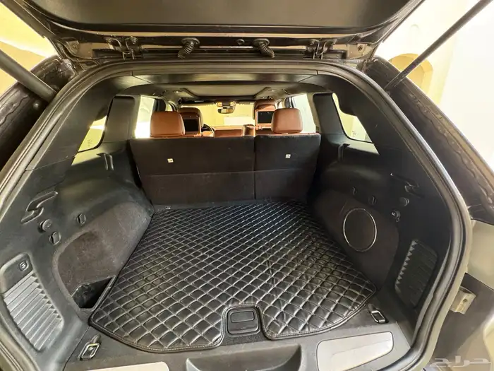 جيب - جراند شيروكي - ساميت - 2019 12