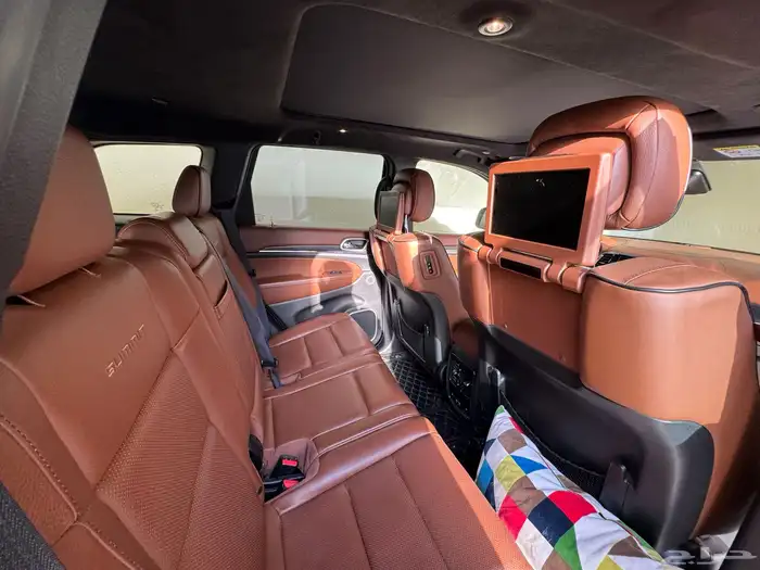 جيب - جراند شيروكي - ساميت - 2019 10