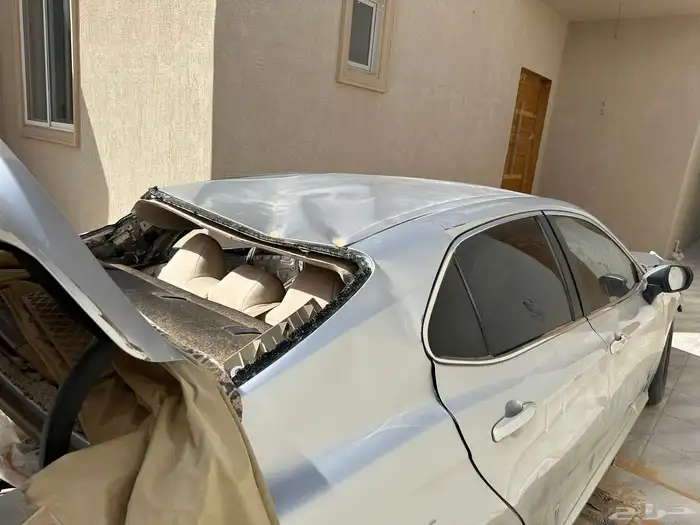 كامري 2022 للبيع تشليح فقط 4