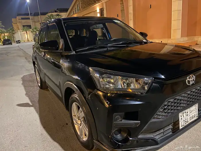 تويوتا رايز للتقبيل 4