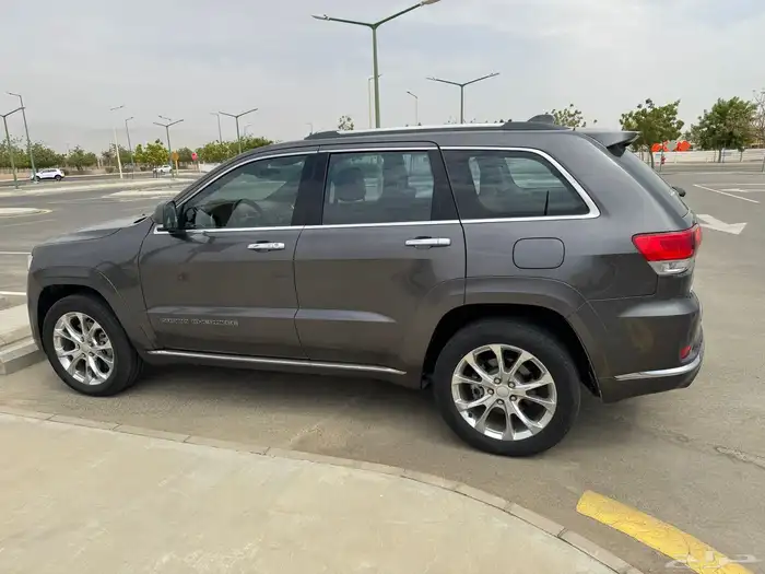 جيب - جراند شيروكي - ساميت - 2019 6