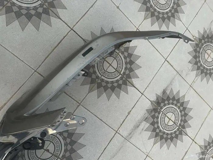 صدام لكزس إسطبات خلفية GS 2015 8