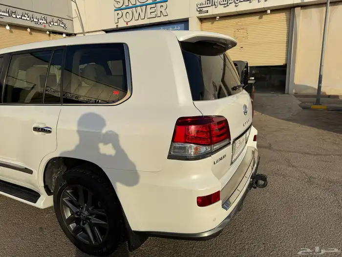 جيب لكزس LX570 فل كامل خليجي 2014 12