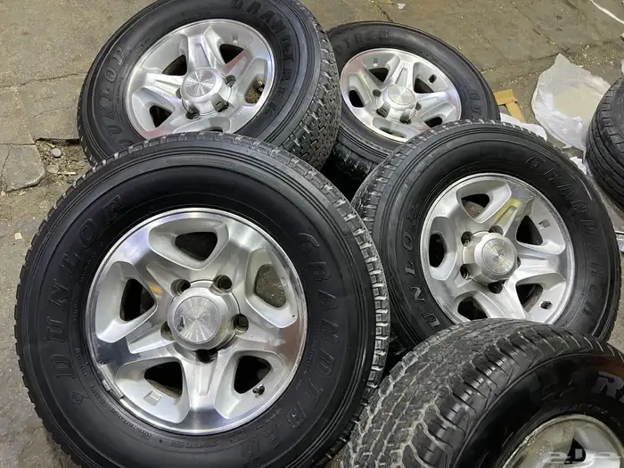 جنوط رفرف اصلي مع دلوب  وكاله مقاس 265.70.16 21