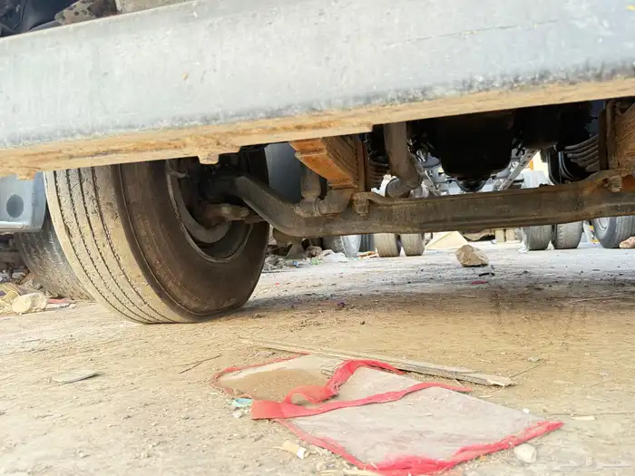 لوري ايسوزو 2019 23